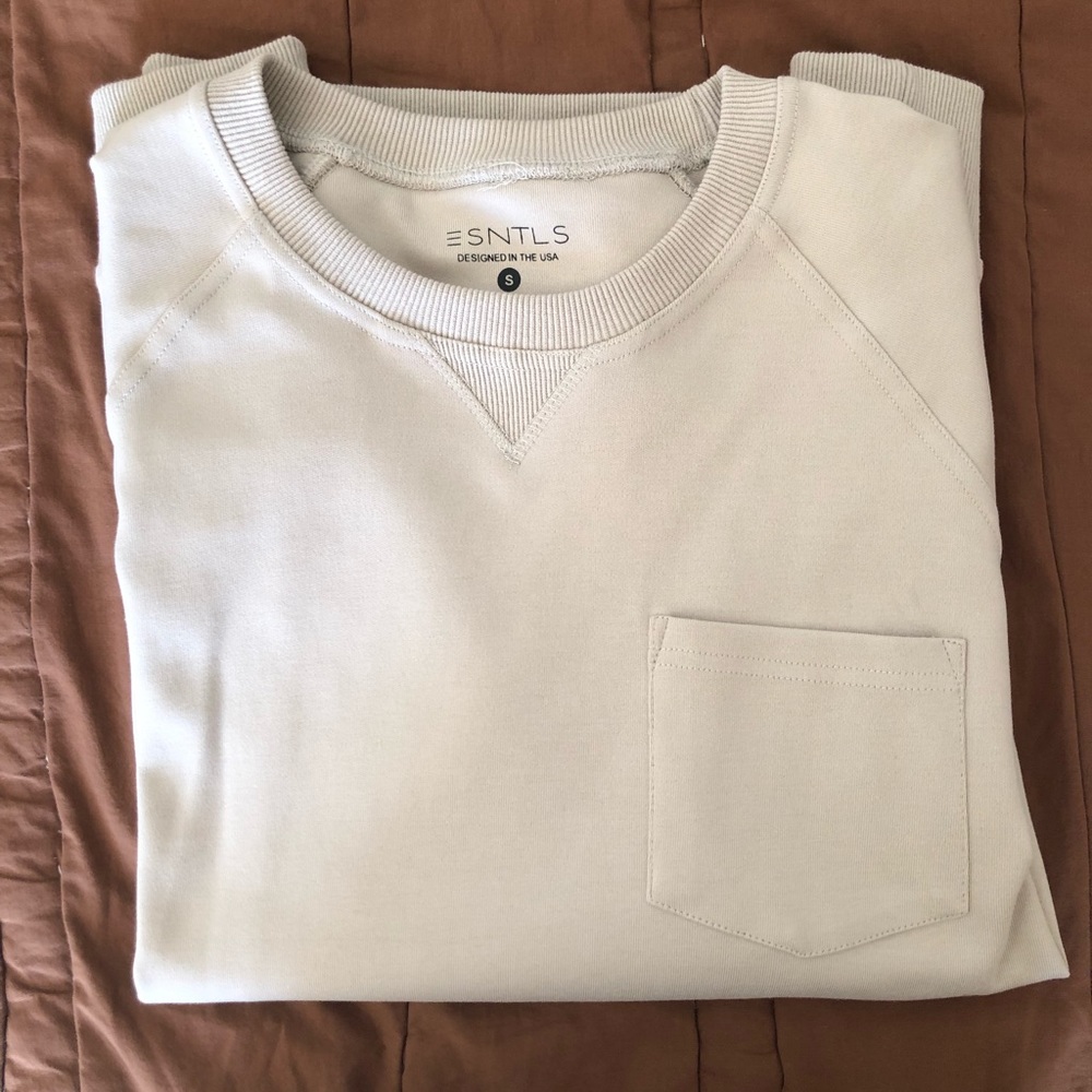 ESNTLS Tan/Cream Crewneck sweater with pocket